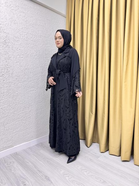 ETRUCCI 6246 ÖN YAKA EL İŞLEME DETAYLI İÇLİKLİ DANTEL ABAYA SİYAH