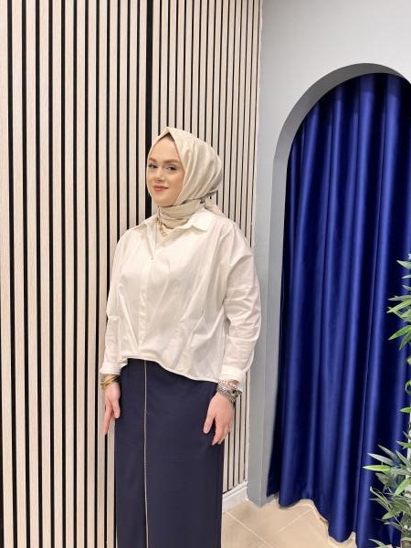 CEREMONY 5144 ÖNDEN YARIM PATLI ÖNÜ KISA ARKASI UZUN KISA PAPER TOUCH GÖMLEK EKRU