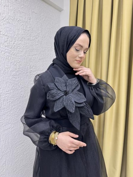 ORHAN 1999 SİMLİ ÇİÇEK DETAYLI İÇLİKLİ ABAYA SİYAH
