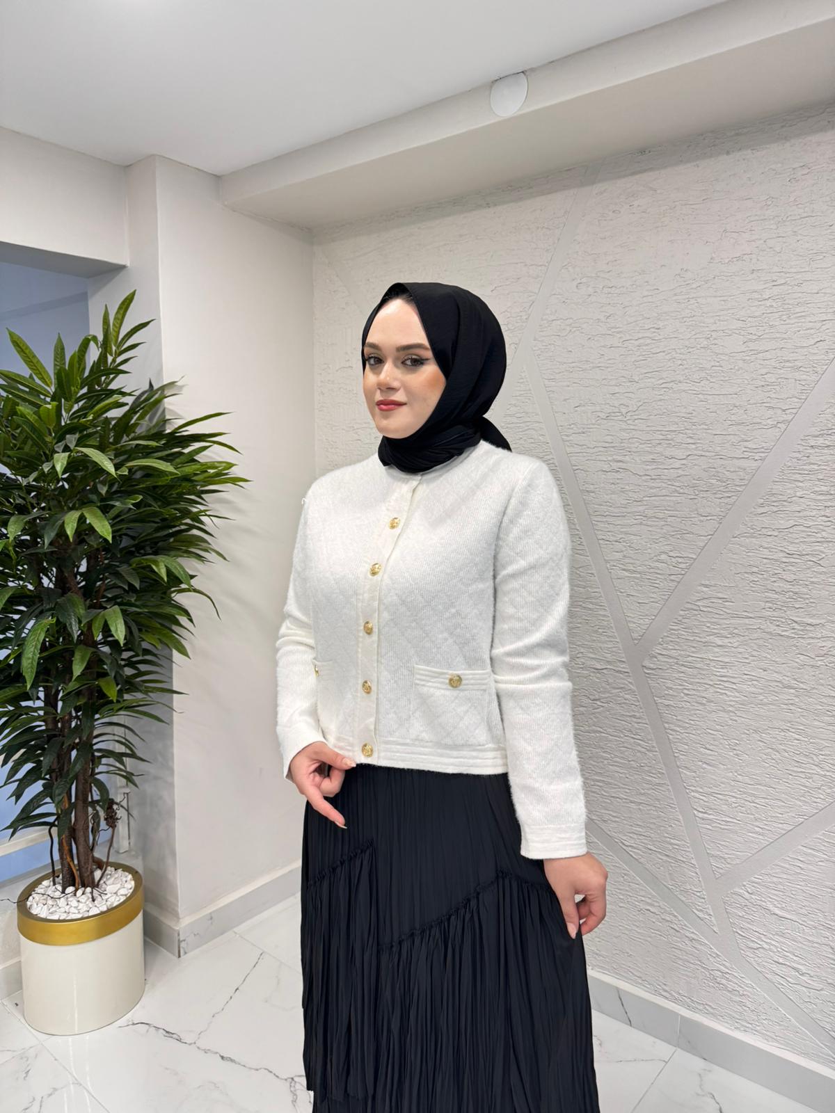 MISSEMRAMISS 4938 DÜĞME DETAY MİDİ TRİKO HIRKA EKRU