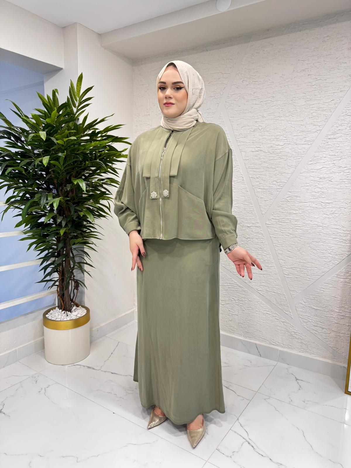 CEREMONY 6944 CEKETİNİN ÖN PATI İKİ PİLE İKİ ÇİÇEK TAŞ DETAY ELBİSELİ TAKIM HAKİ